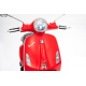 Vozidlo Skútr Vespa ROMA Červený