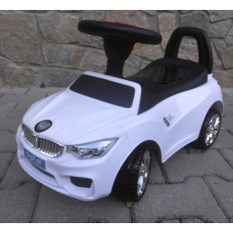 J6 bílý jezdec, hudba Walker, světelná houkačka