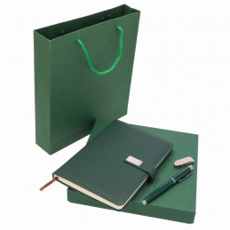 Dárková sada - zápisník, propiska, náhradní náplň, USB flash disk.