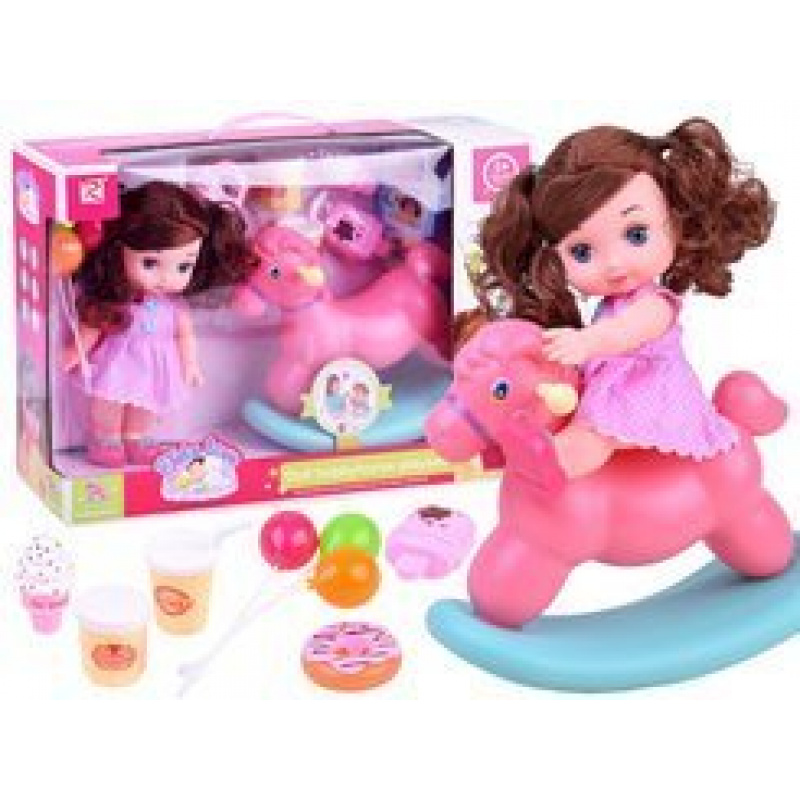 Panenka s houpacím koníkem ZA2927