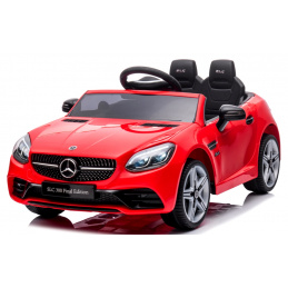 Mercedes SLC 300 červený Pěnová kola Eva, měkká sedačka Licence Lithium-iontová baterie