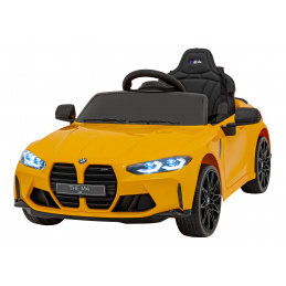 Vozidlo BMW M4 žluté